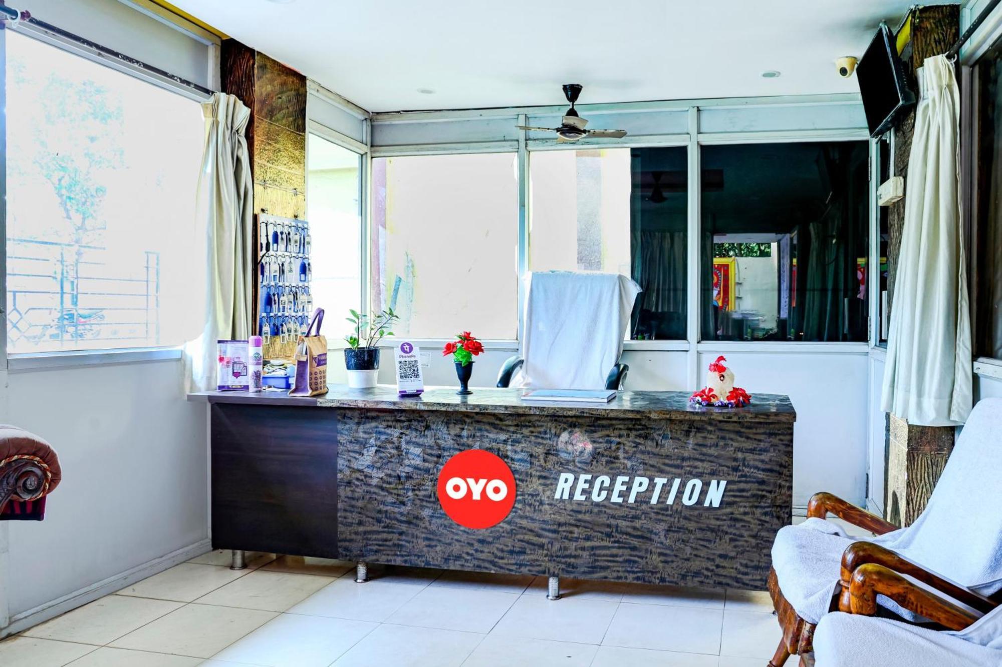 Oyo Royal Visakha Beach Guest House Visakhapatnam Exterior photo